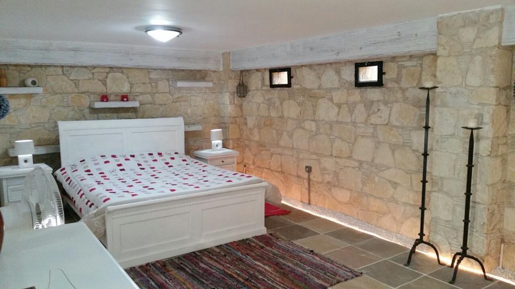 Lofou Traditional Stone House Exterior foto