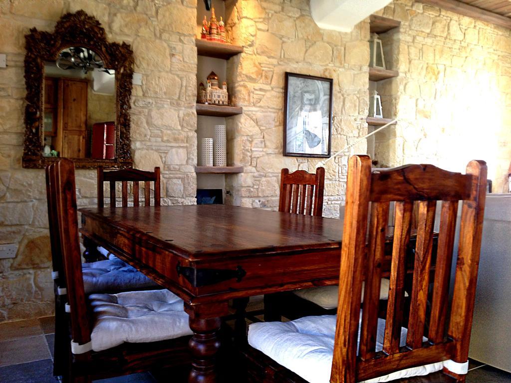 Lofou Traditional Stone House Cameră foto