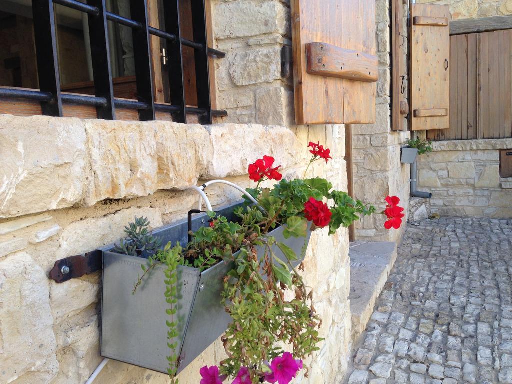 Lofou Traditional Stone House Cameră foto