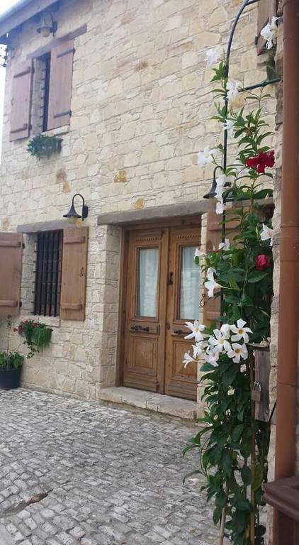 Lofou Traditional Stone House Exterior foto